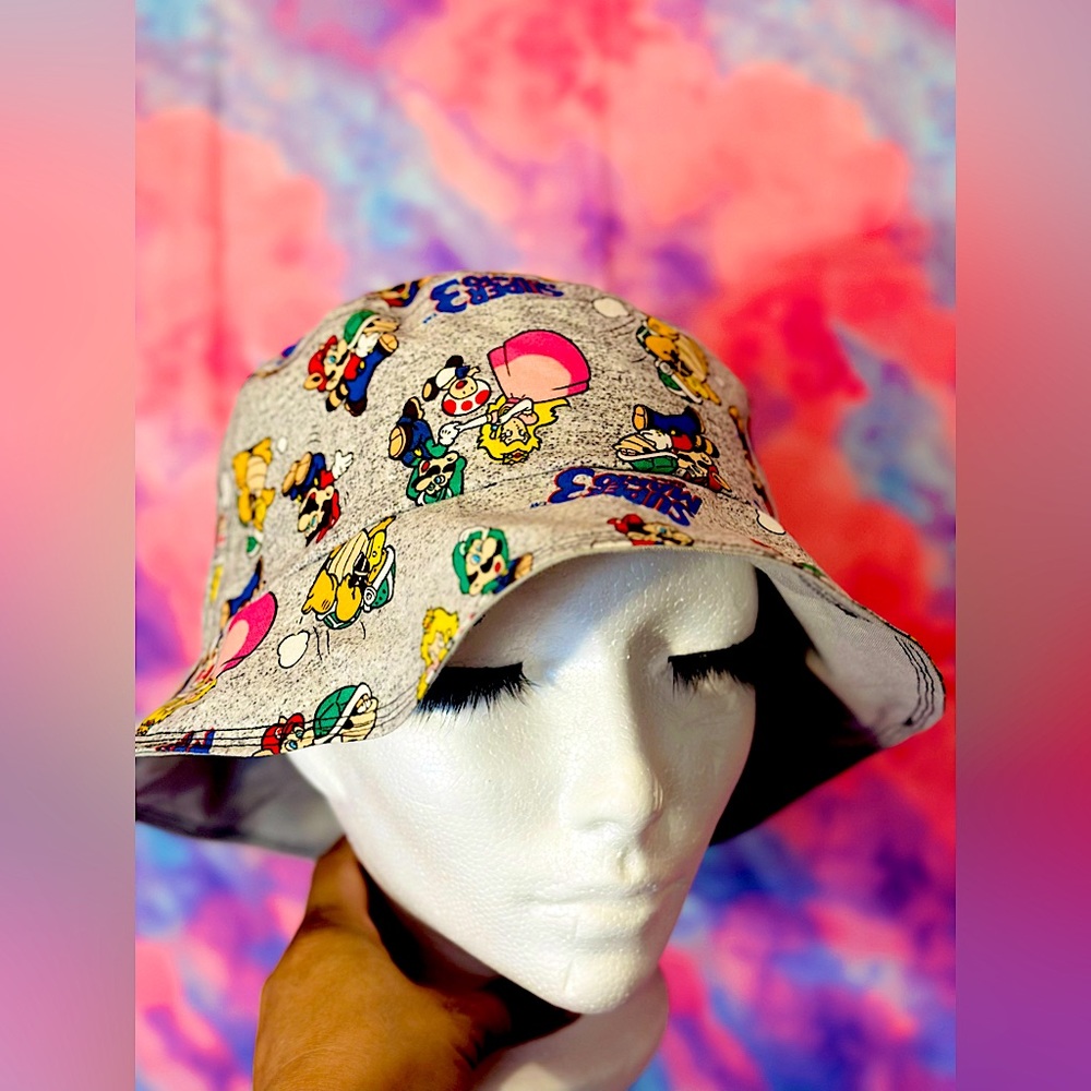 Bucket hat